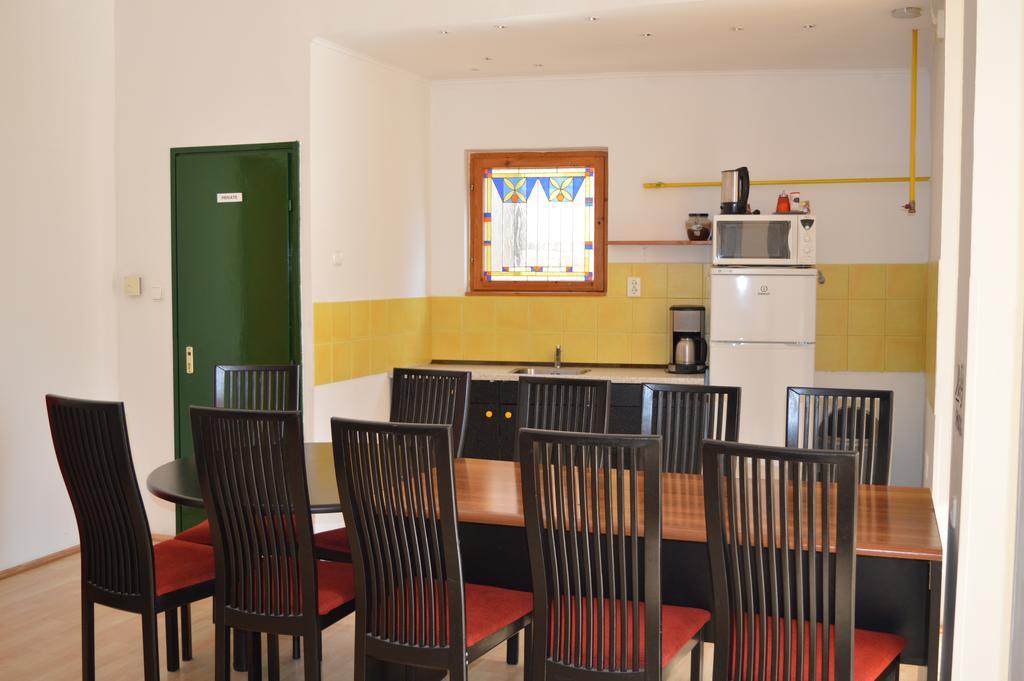 Hostel 66 Szeged Bagian luar foto